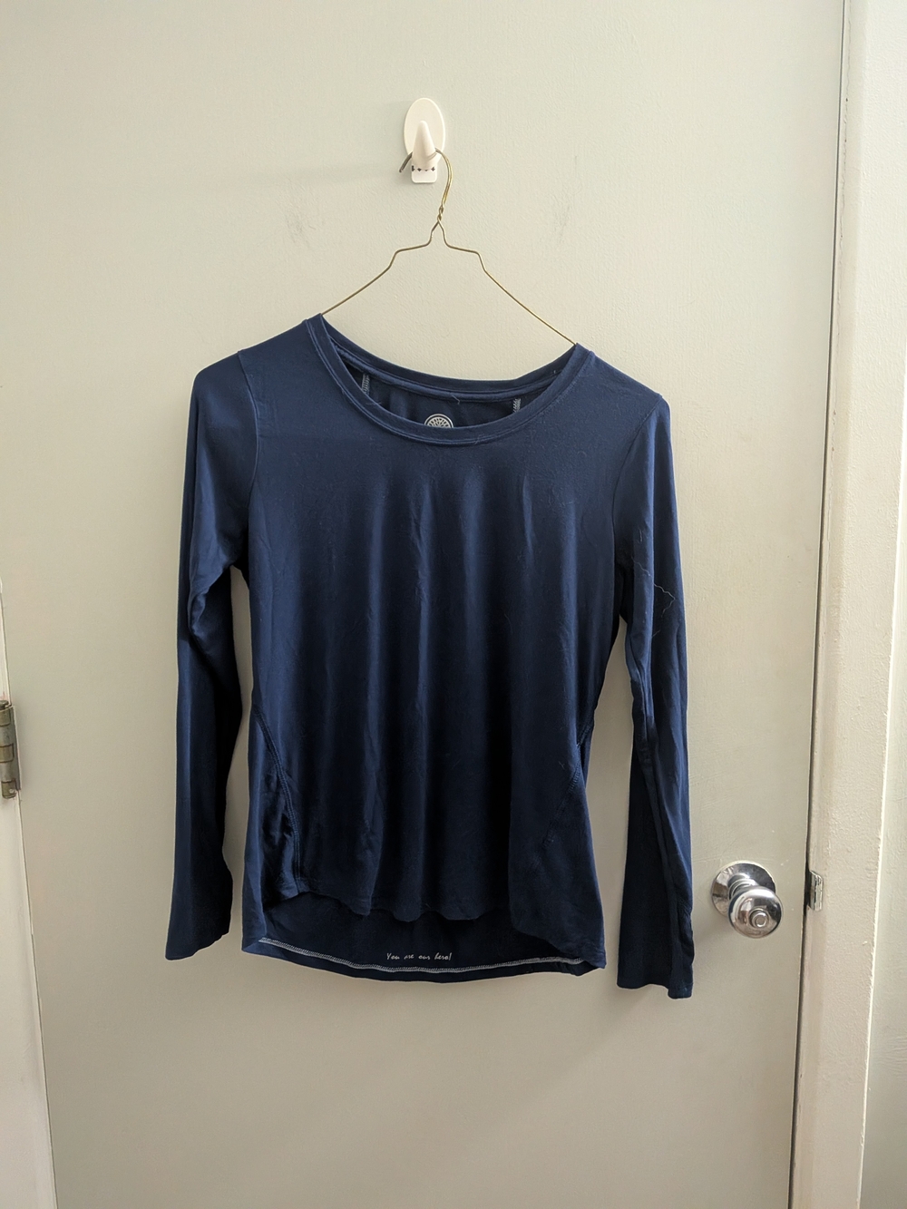 healing hands Underscrub Super Soft Navy Long Sleeve Crew Neck Top Small Nurse - Picture 1 of 6